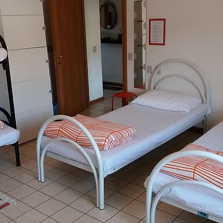 Hostel Easy Pisa Kültér fotó